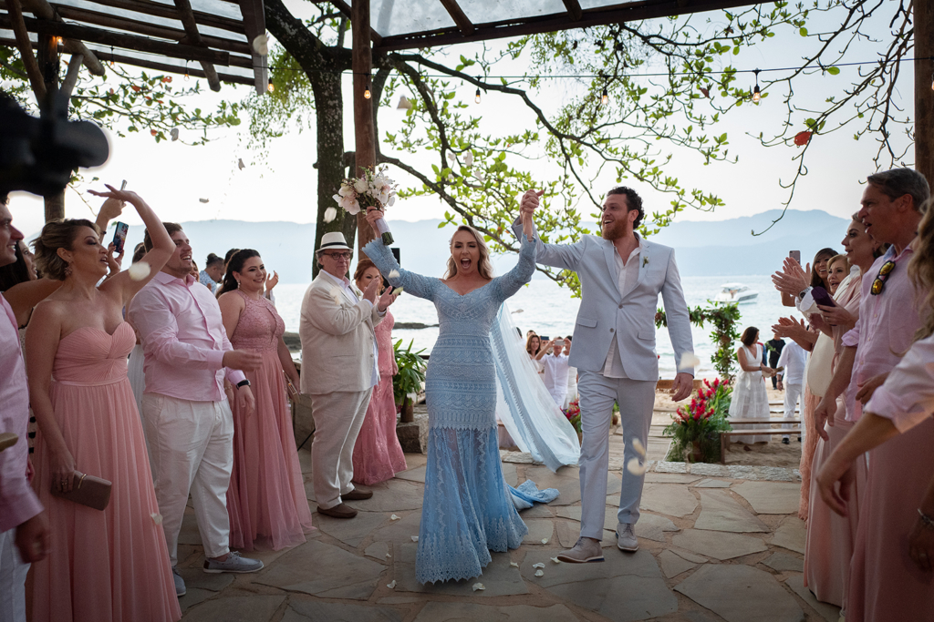 Noelle e Rodrigo | Casamento pé na areia em Ilhabela