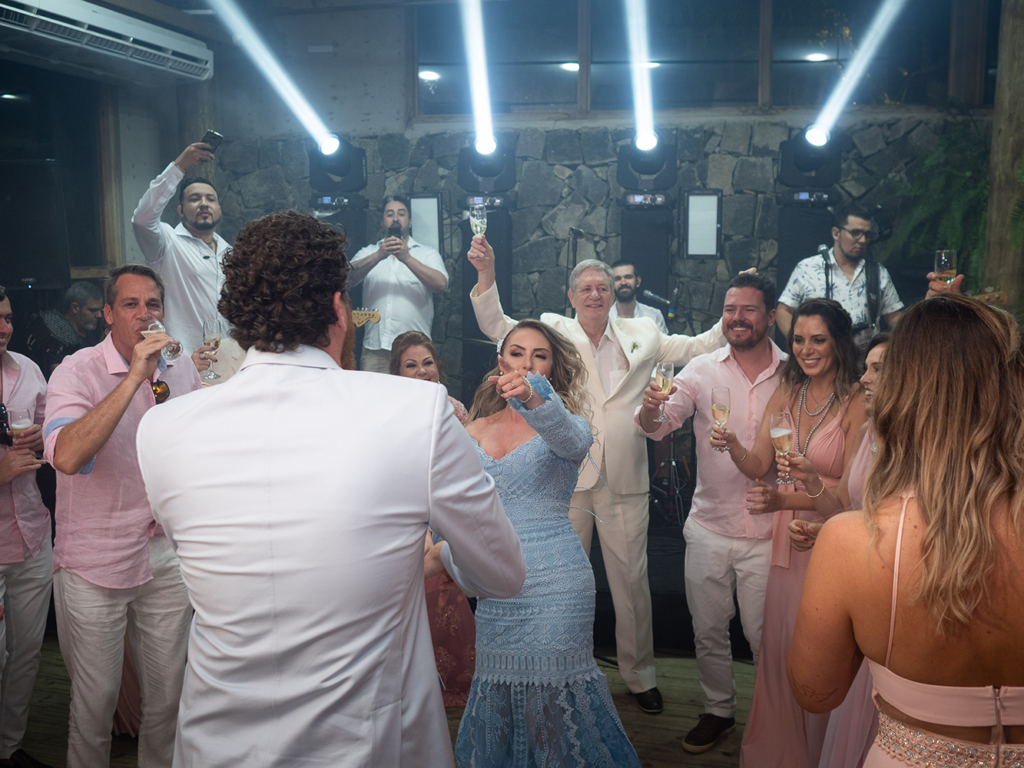 Noelle e Rodrigo | Casamento pé na areia em Ilhabela