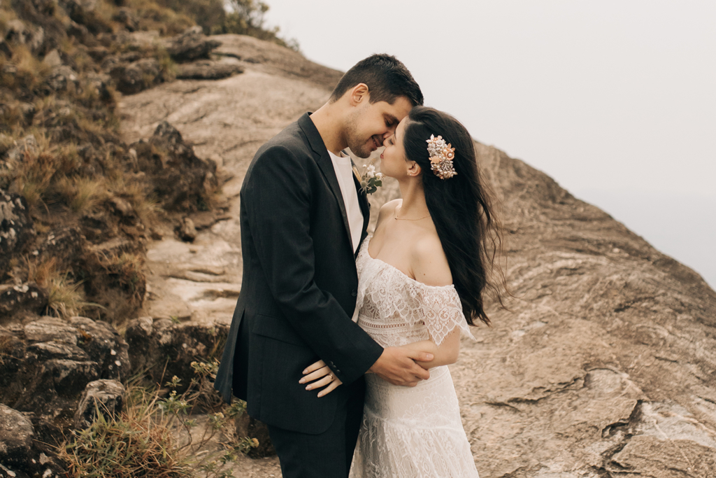 Deb e Leo | Elopement Wedding na Pedra do Baú por Eu Caso Vocês