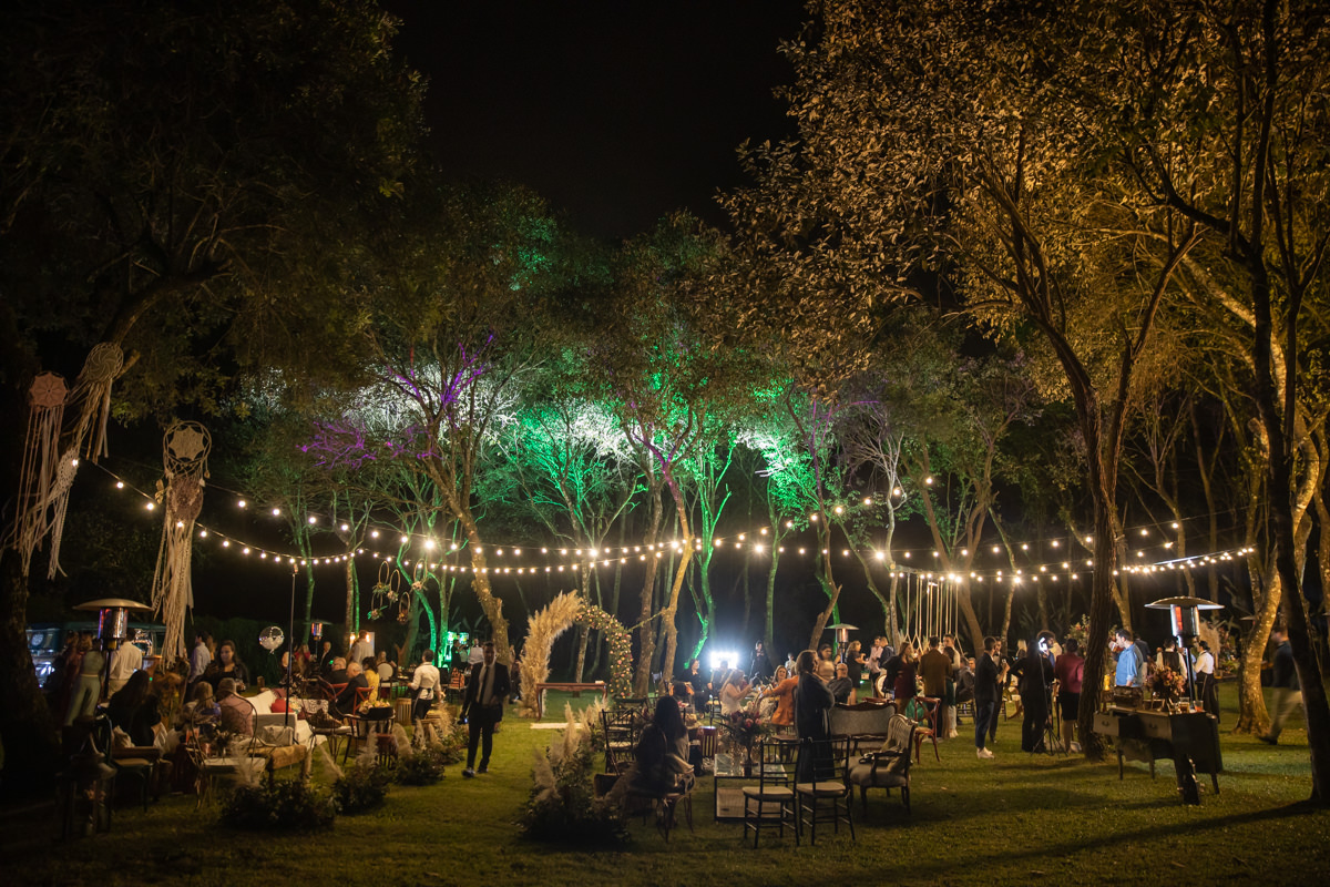 Fabiana e Odair | Casamento boho chic no Bosque Ravena Garden