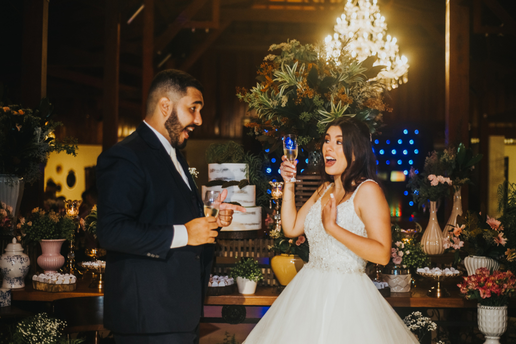 Julia e Victor | Fé e amor: casamento no Espaço Ravena Garden