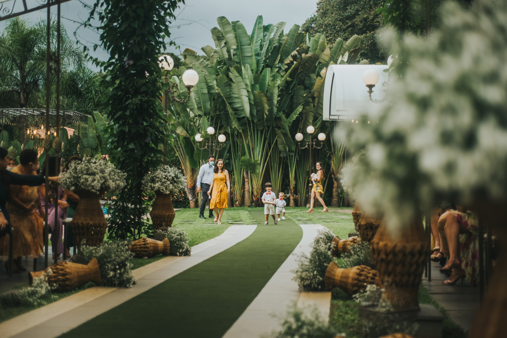 Julia e Victor | Fé e amor: casamento no Espaço Ravena Garden