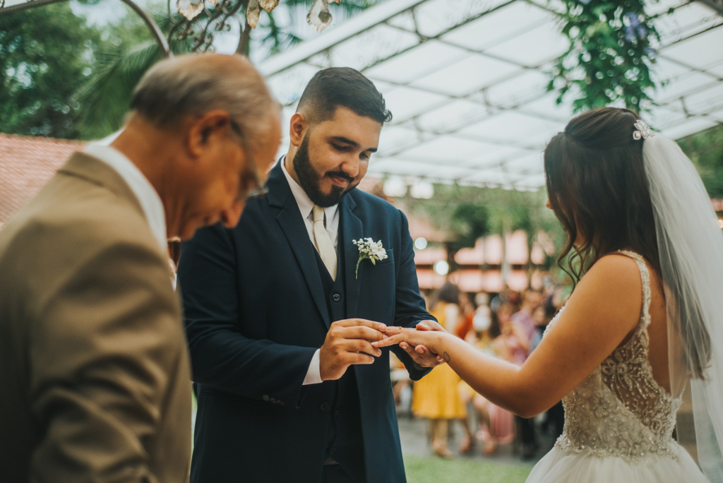 Julia e Victor | Fé e amor: casamento no Espaço Ravena Garden