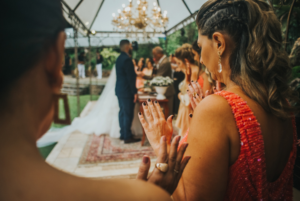 Julia e Victor | Fé e amor: casamento no Espaço Ravena Garden