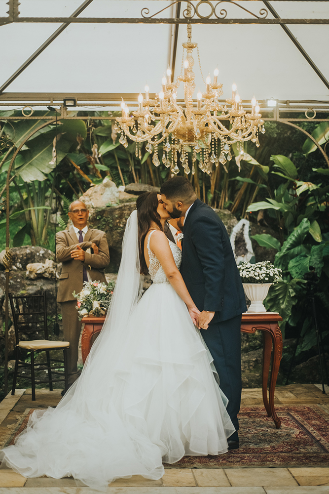 Julia e Victor | Fé e amor: casamento no Espaço Ravena Garden