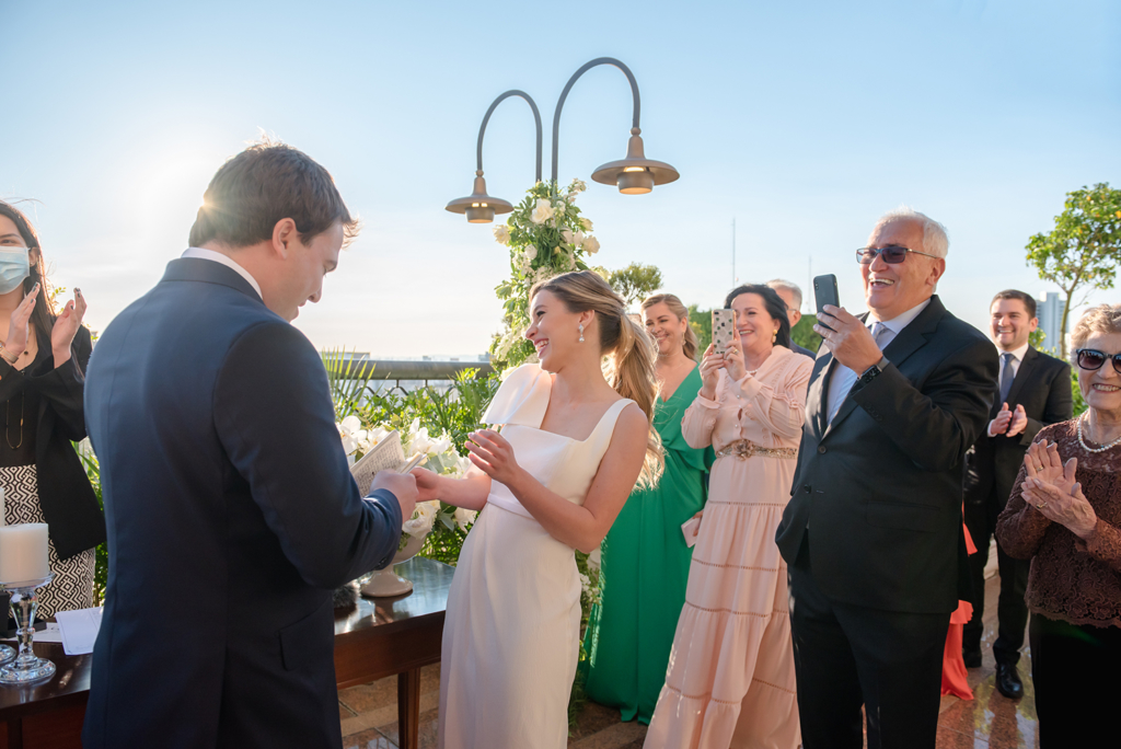 Livia e Leandro | Casamento civil em grande estilo, por Marina Maeda