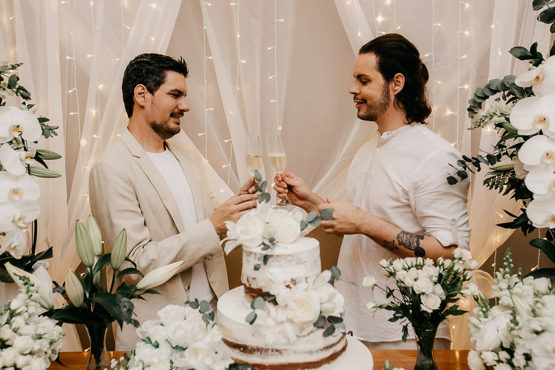 Lucas e Guilherme | Mini wedding com chuva e muito amor