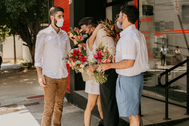 Paula e Renato | Casamento civil leve e emocionante
