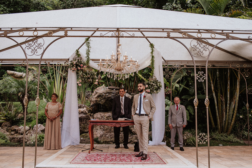 Thais e Henrique | Romantismo no Ravena Garden