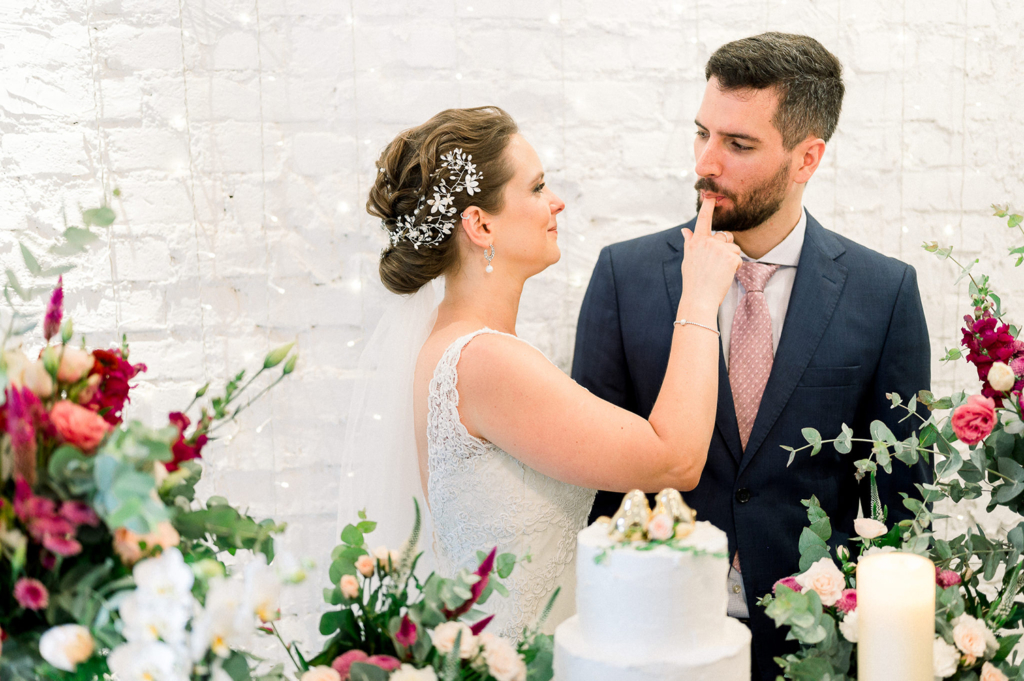 Aline e Ivan | Casamento intimista dos sonhos na Casinha Quintal