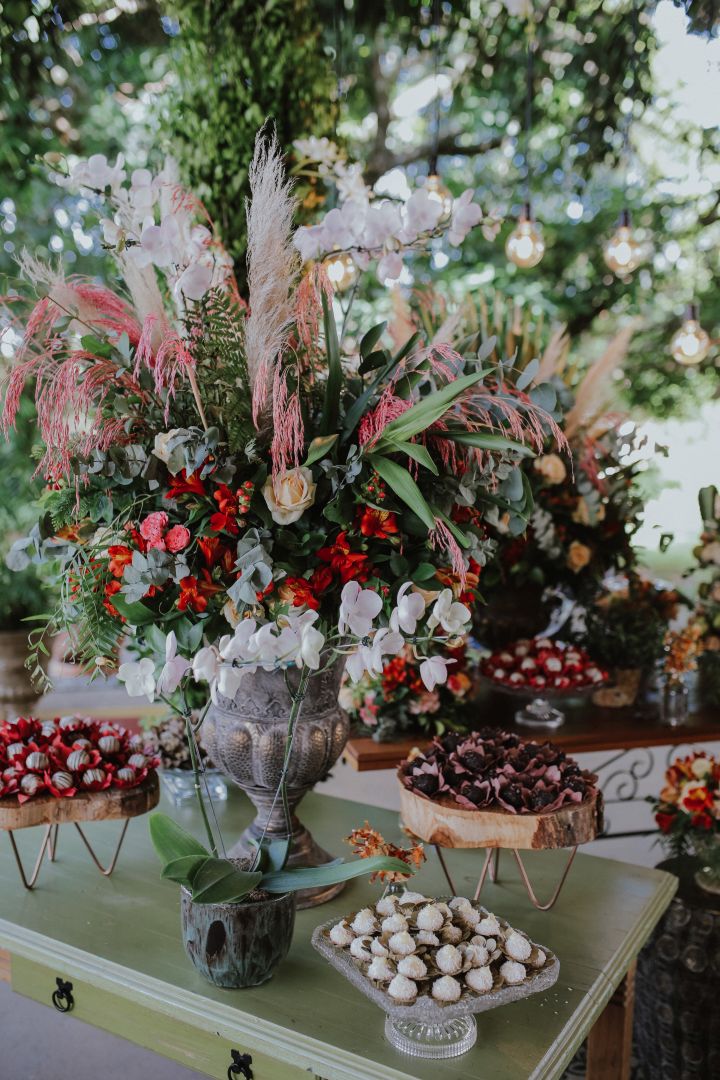 Bruna e Lucas | Casamento com personalidade ao ar livre