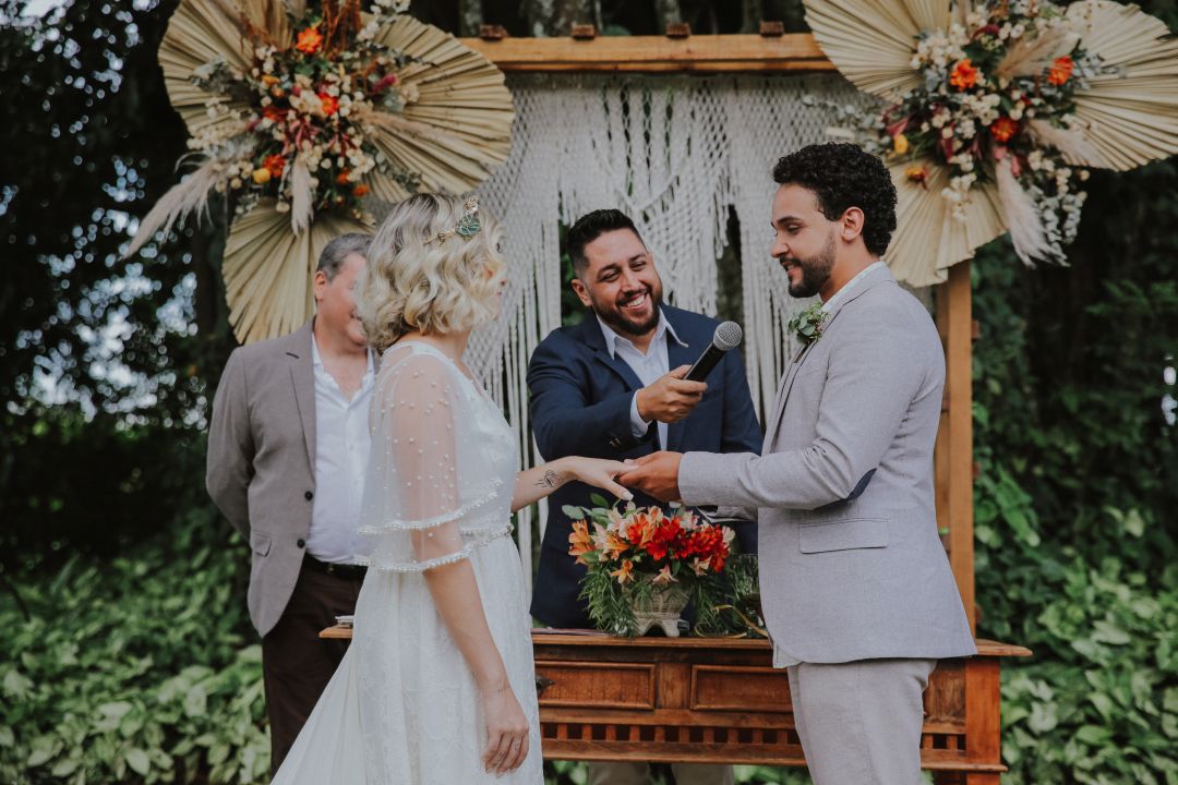 Bruna e Lucas | Casamento com personalidade ao ar livre