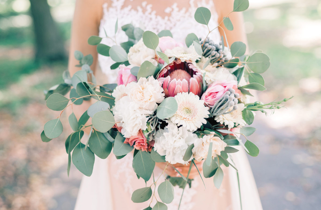 Inspire-se! | Buquê com protea, uma flor cheia de personalidade