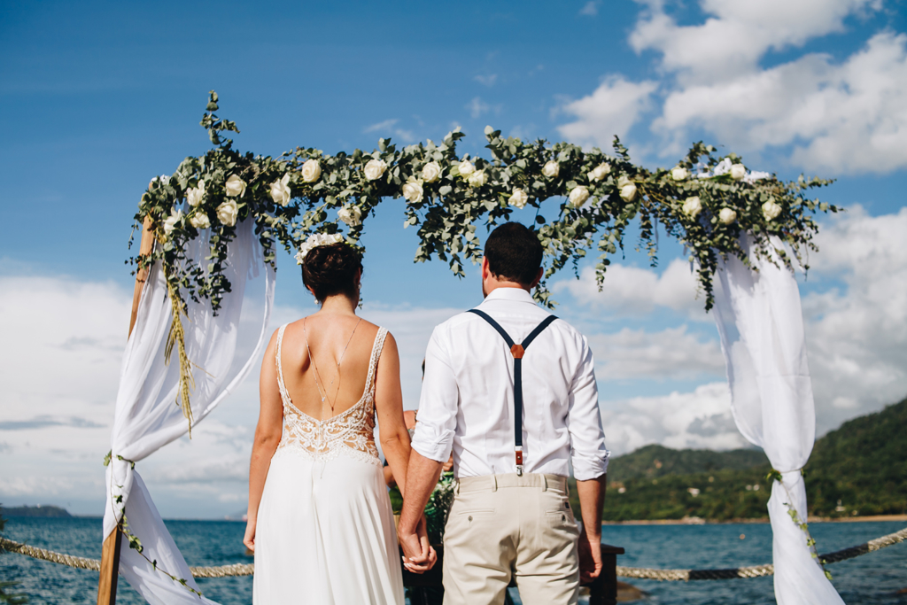 Débora e Jorge | Casamento no píer em Ilhabela, por Sereiamor