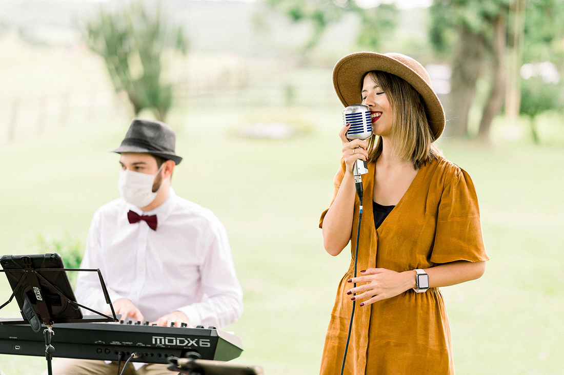 Eles - Casamento a dois na Fazenda Embauva - Banda Chocolate Quente