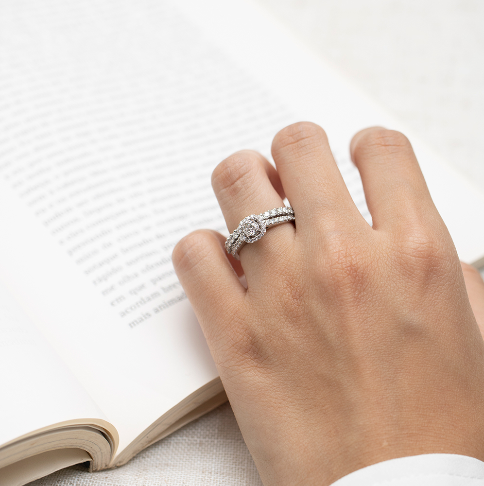 Stella Diamonds | Como escolher o anel de noivado?