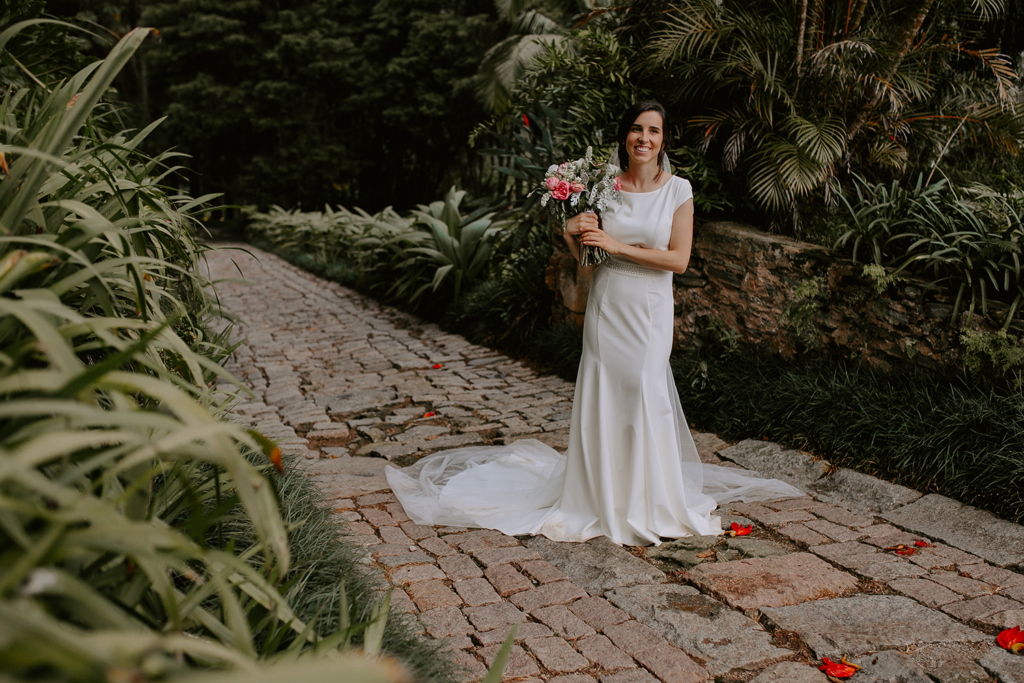 Kelly e João Henklain | Casamento romântico com tons de rosa