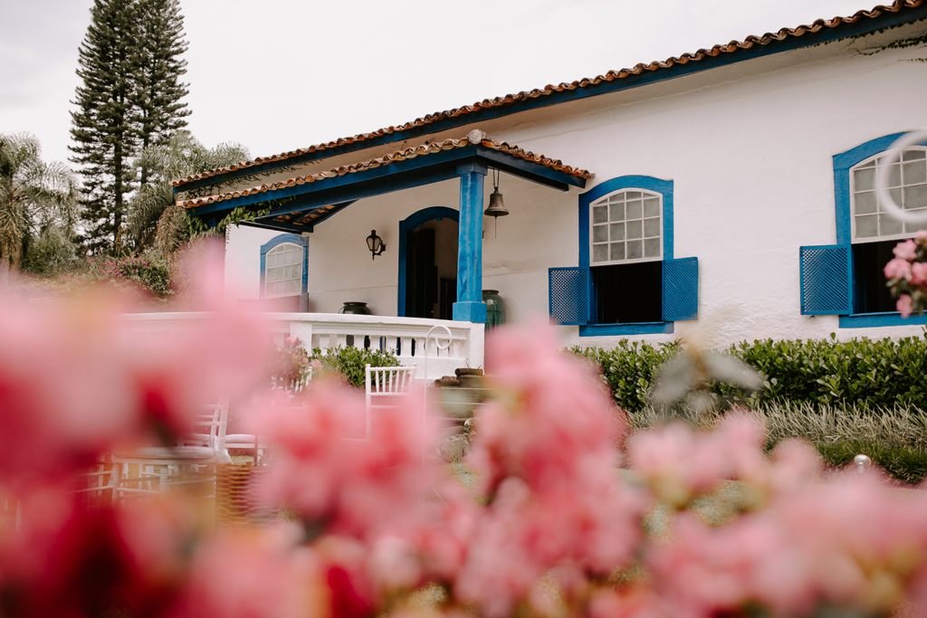 Kelly e João Henklain | Casamento romântico com tons de rosa