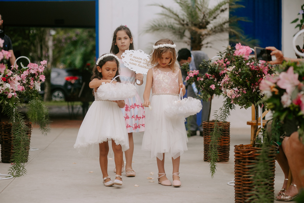 Kelly e João Henklain | Casamento romântico com tons de rosa