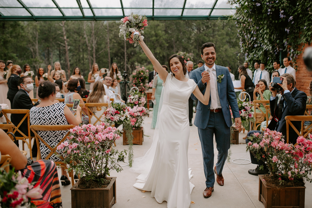 Kelly e João Henklain | Casamento romântico com tons de rosa