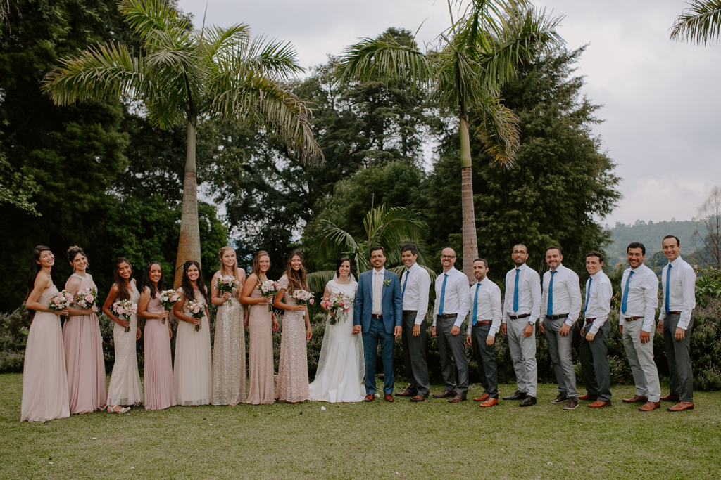 Kelly e João Henklain | Casamento romântico com tons de rosa