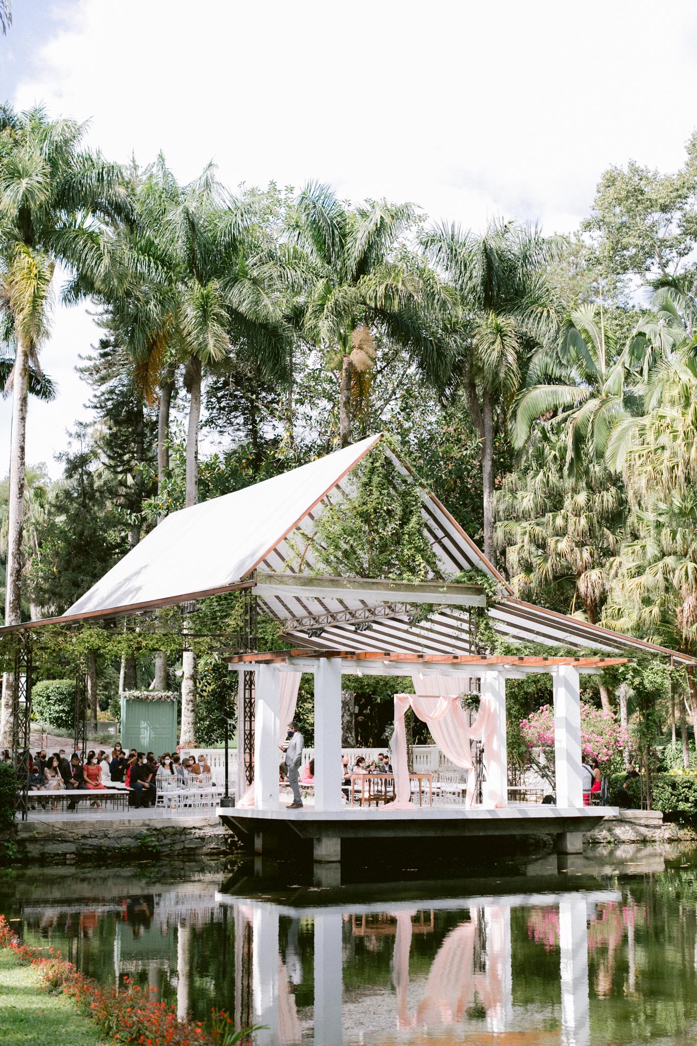 Isabeli e Vinicius | Casamento encantado na Fazenda 7 Lagoas, por Juliana Valim