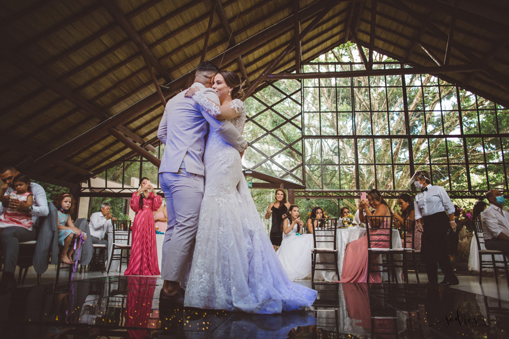 Rebecca e Bruno | Casamento romântico na Casa Giardino