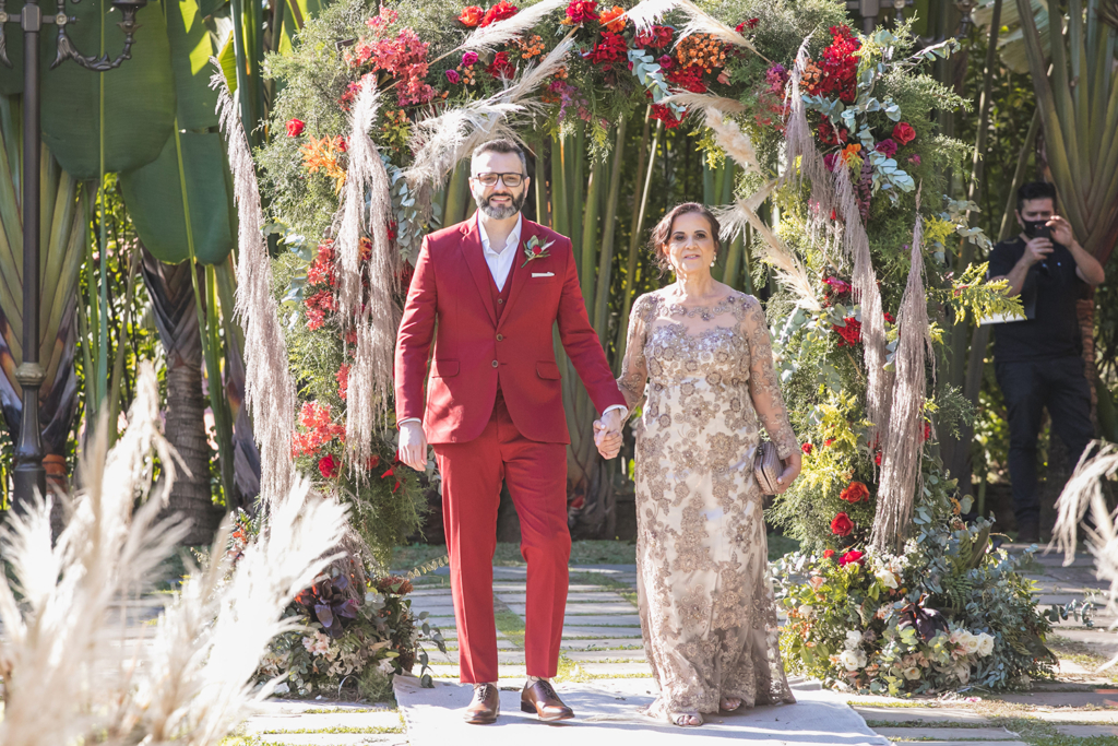 Patricia e Tiago | Do Happn para o altar no Ravena Garden