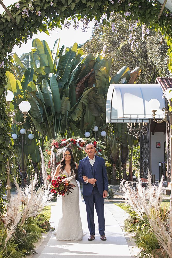 Patricia e Tiago | Do Happn para o altar no Ravena Garden