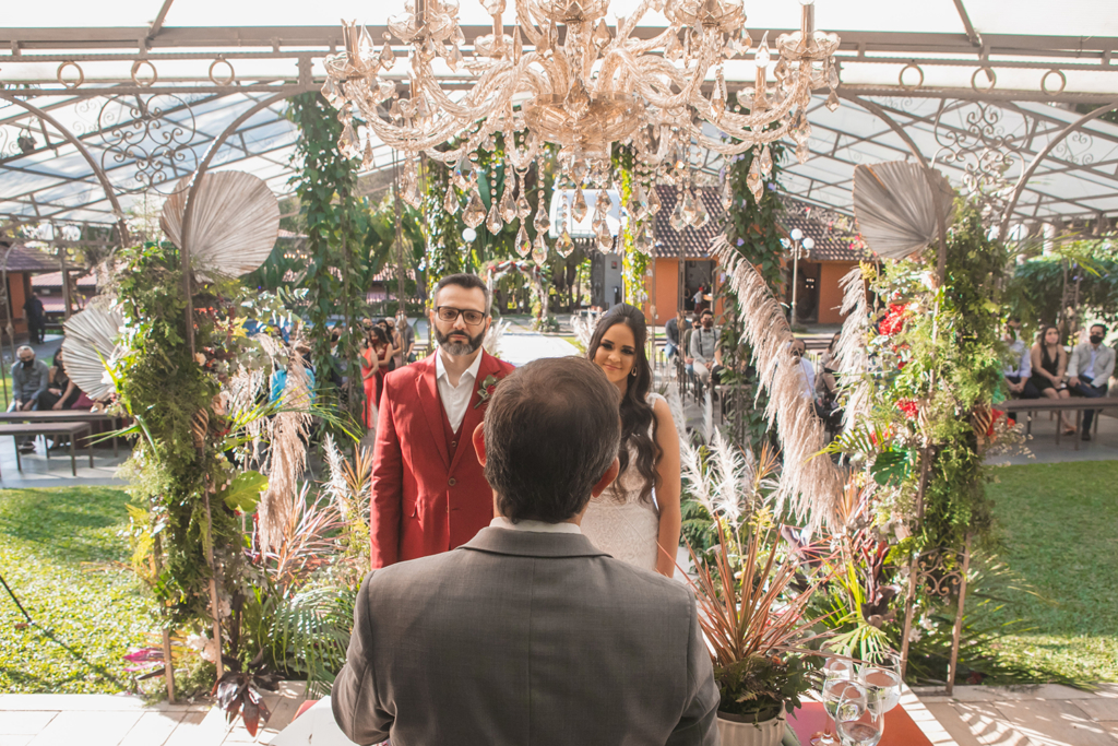 Patricia e Tiago | Do Happn para o altar no Ravena Garden
