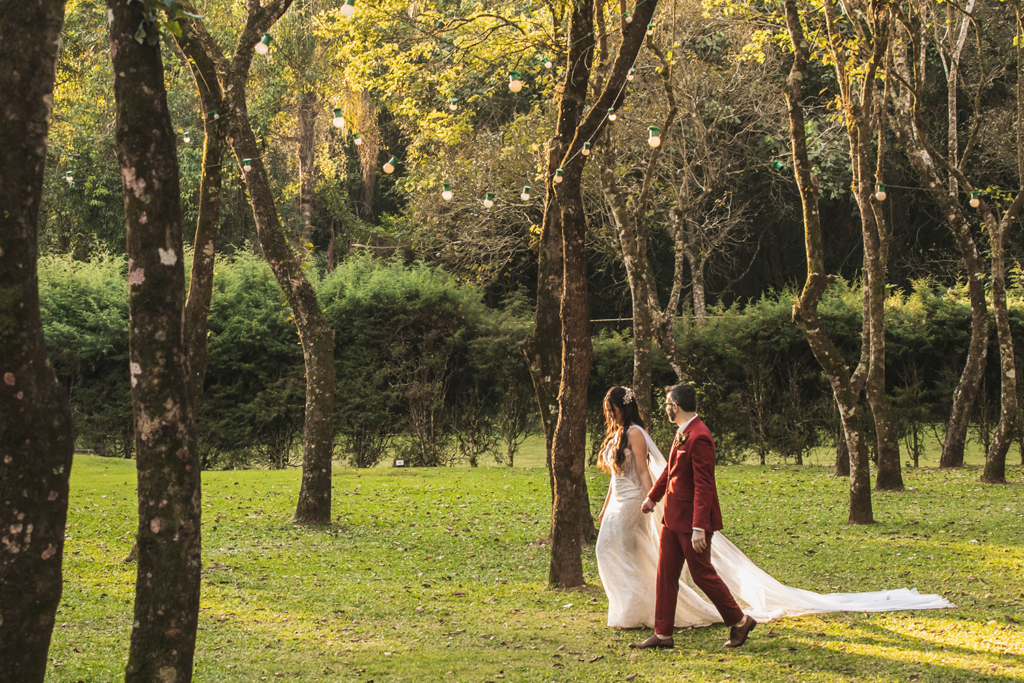 Patricia e Tiago | Do Happn para o altar no Ravena Garden