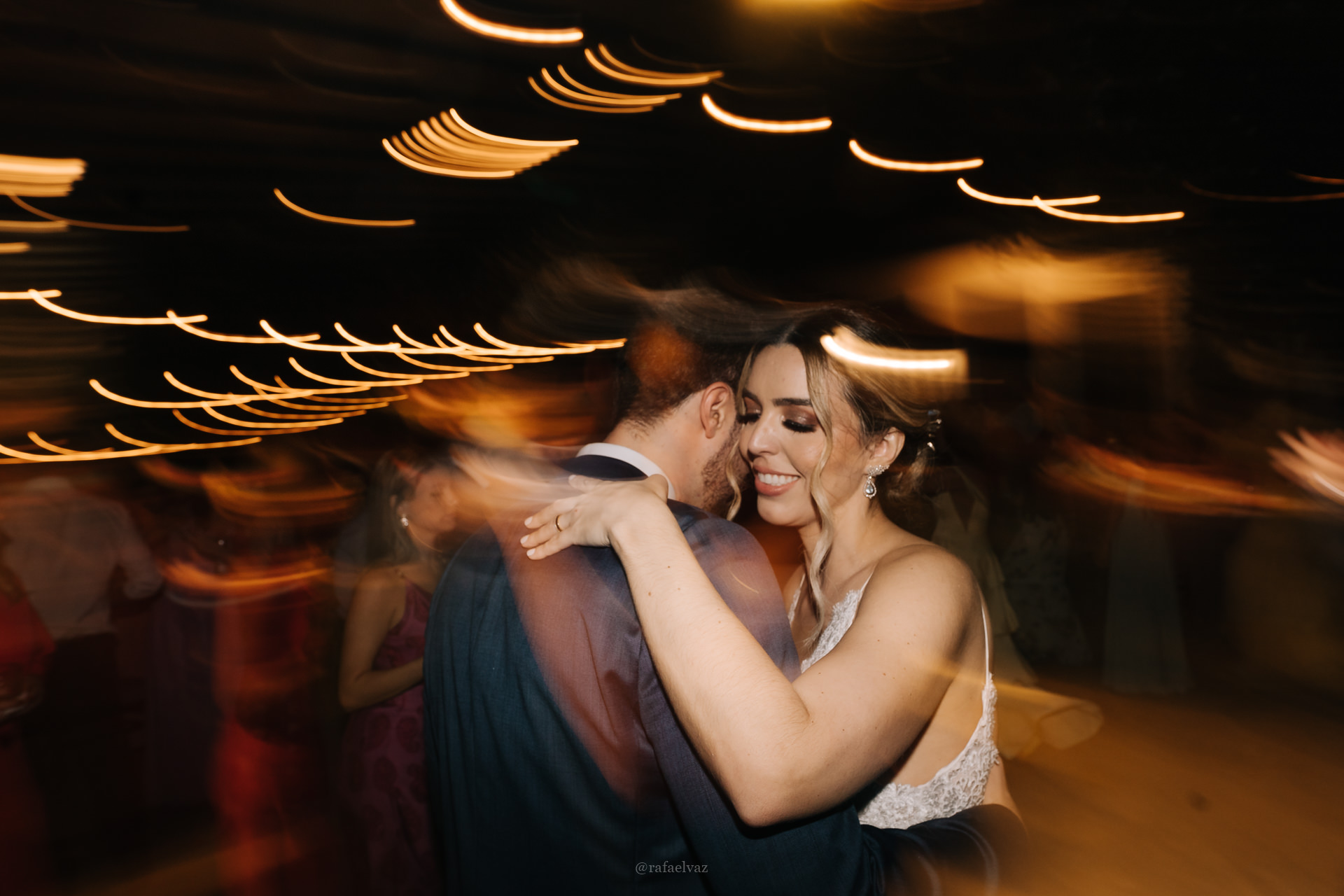 Adriana e Guilherme | Casamento com paleta candy color, por Natasha Bleier