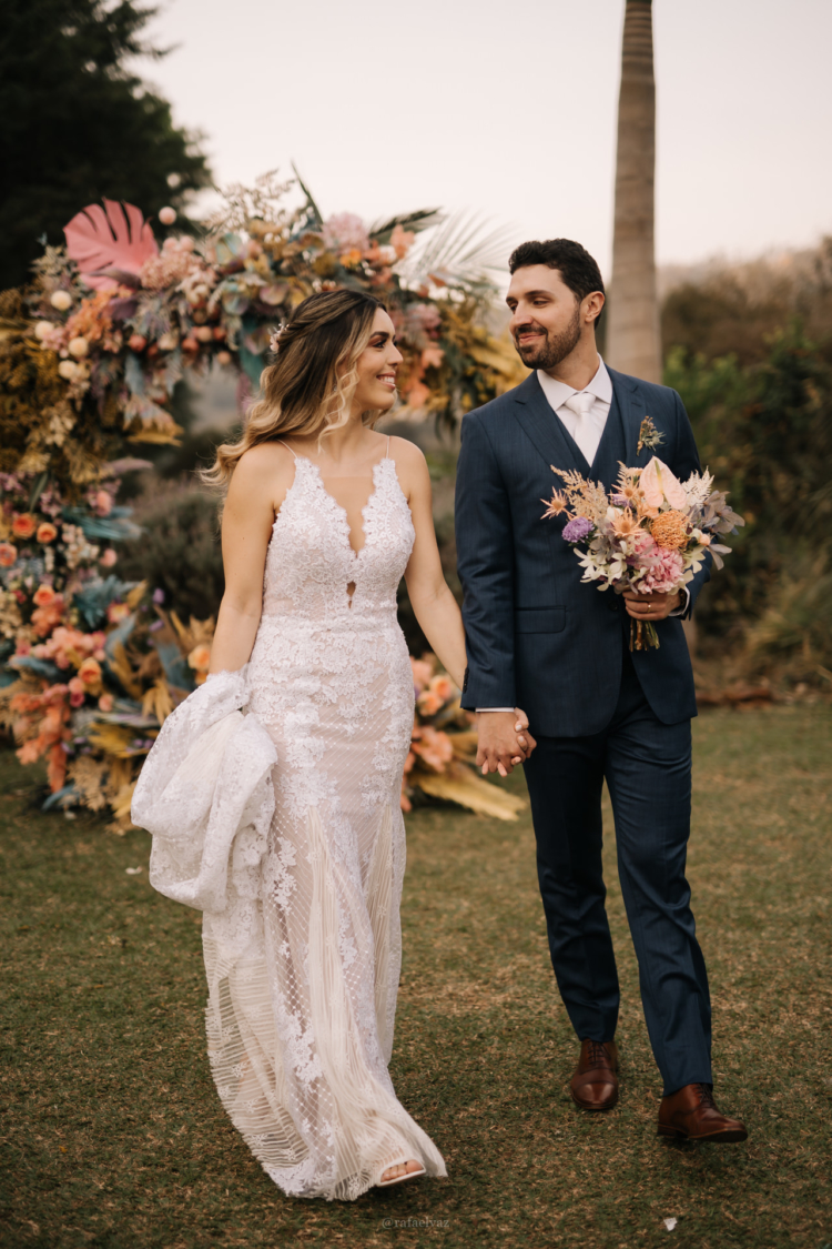 Adriana e Guilherme | Casamento com paleta candy color, por Natasha Bleier