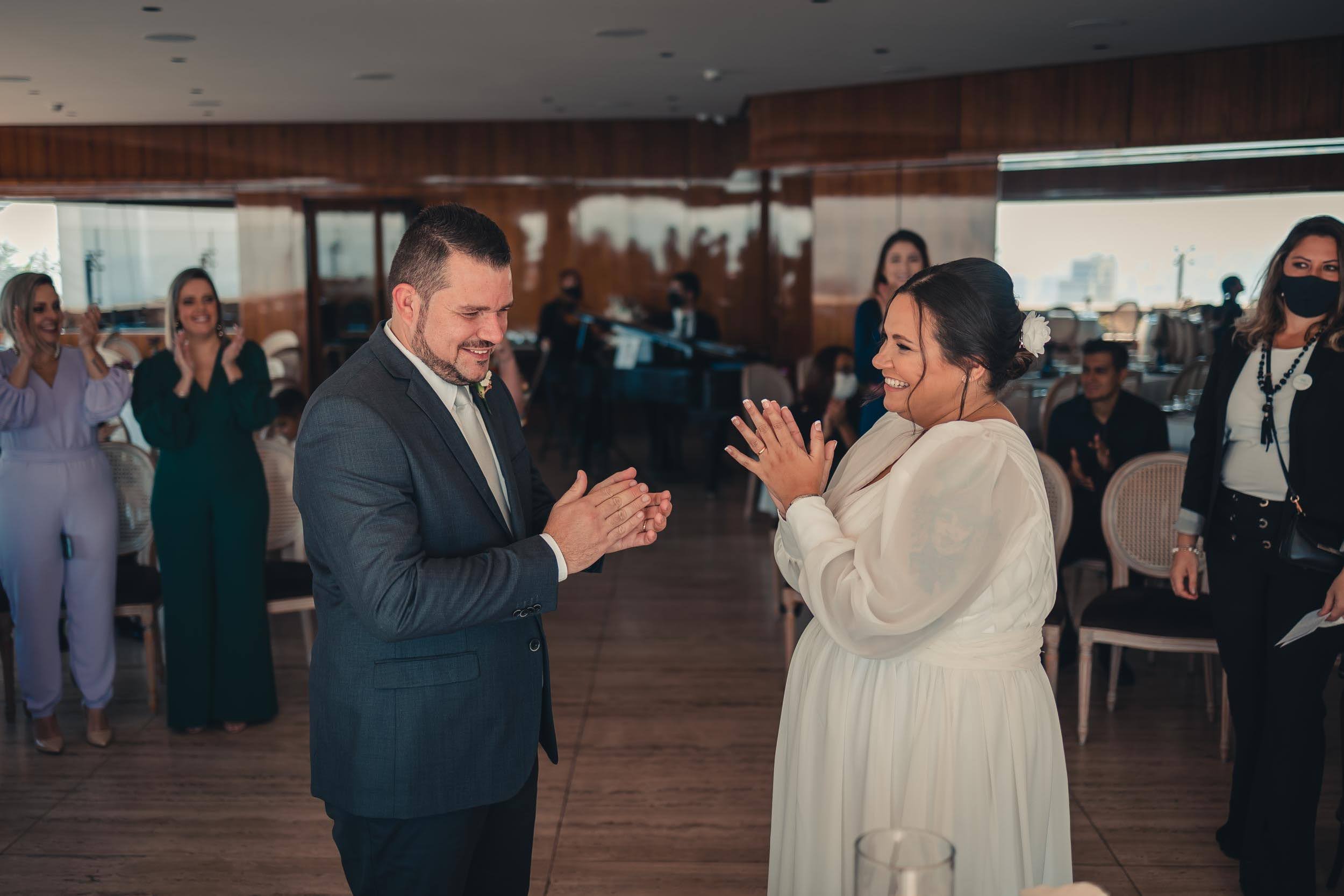 Luciana e Eduardo | Micro wedding no Terraço Itália: um dia leve e feliz