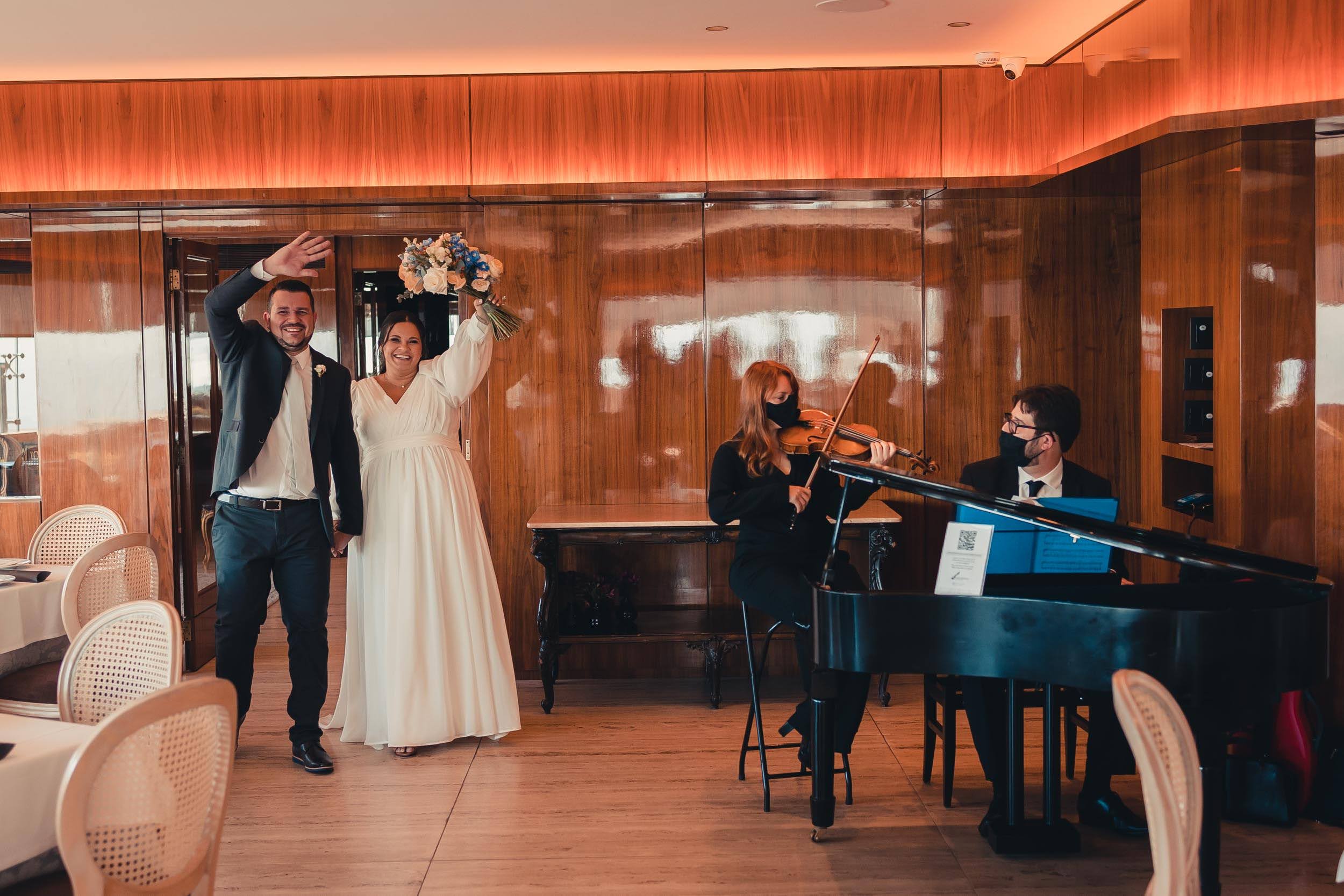 Luciana e Eduardo | Micro wedding no Terraço Itália: um dia leve e feliz