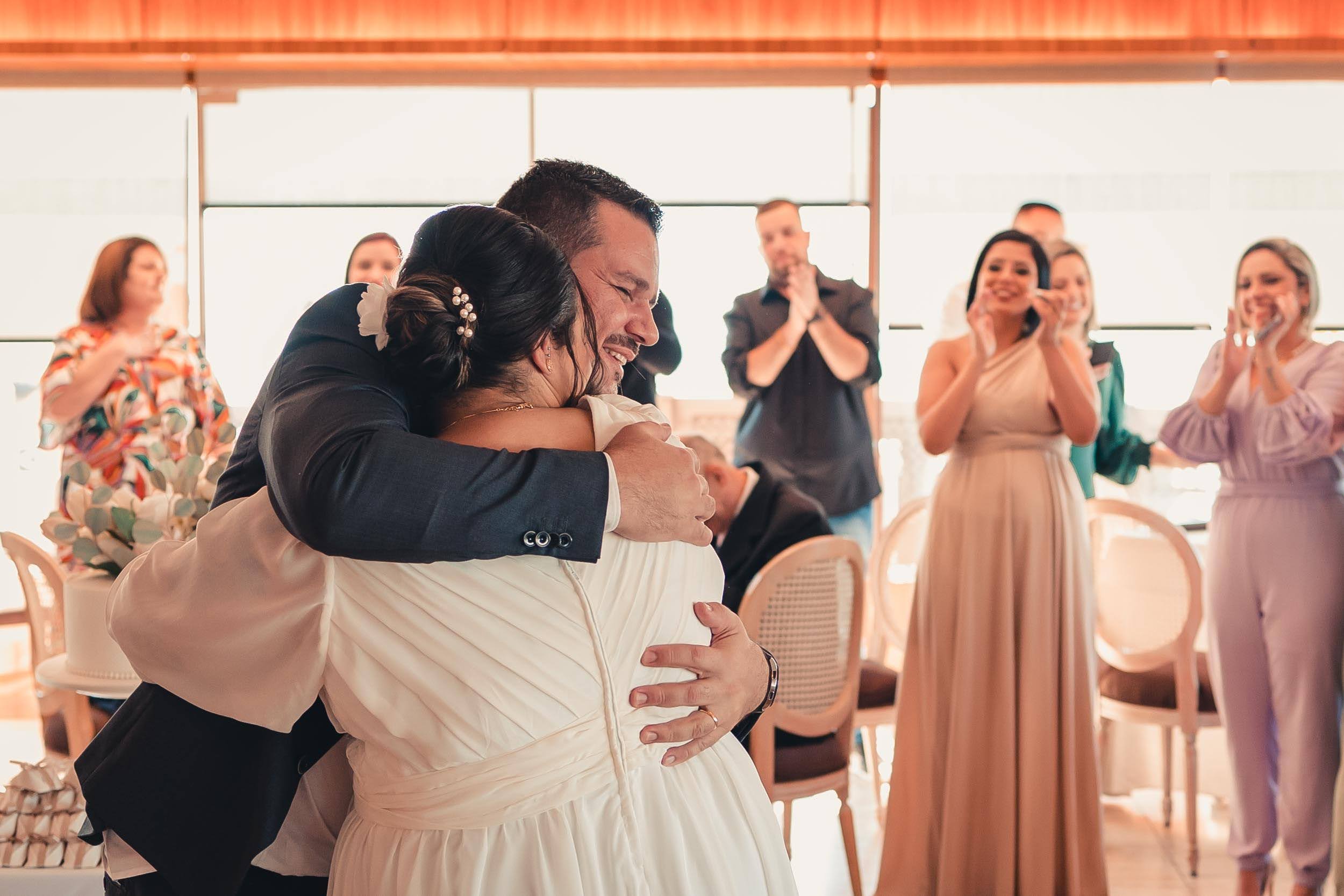 Luciana e Eduardo | Micro wedding no Terraço Itália: um dia leve e feliz