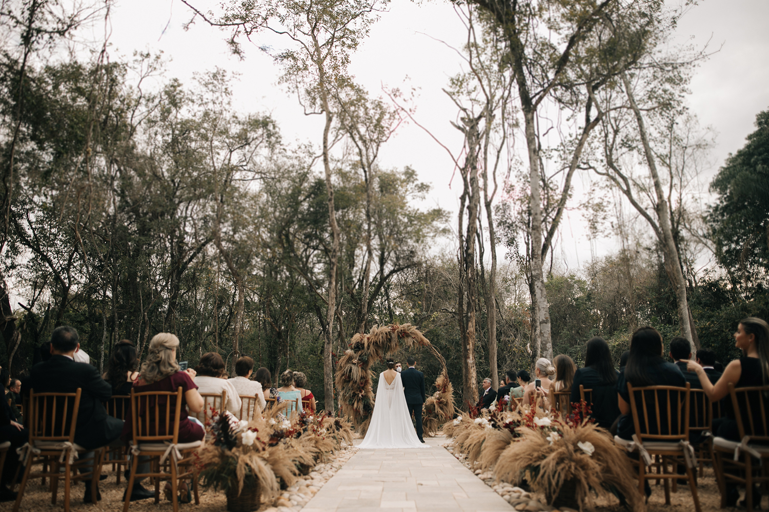 Ana Cláudia e Gustavo | Casamento boho com toque minimalista