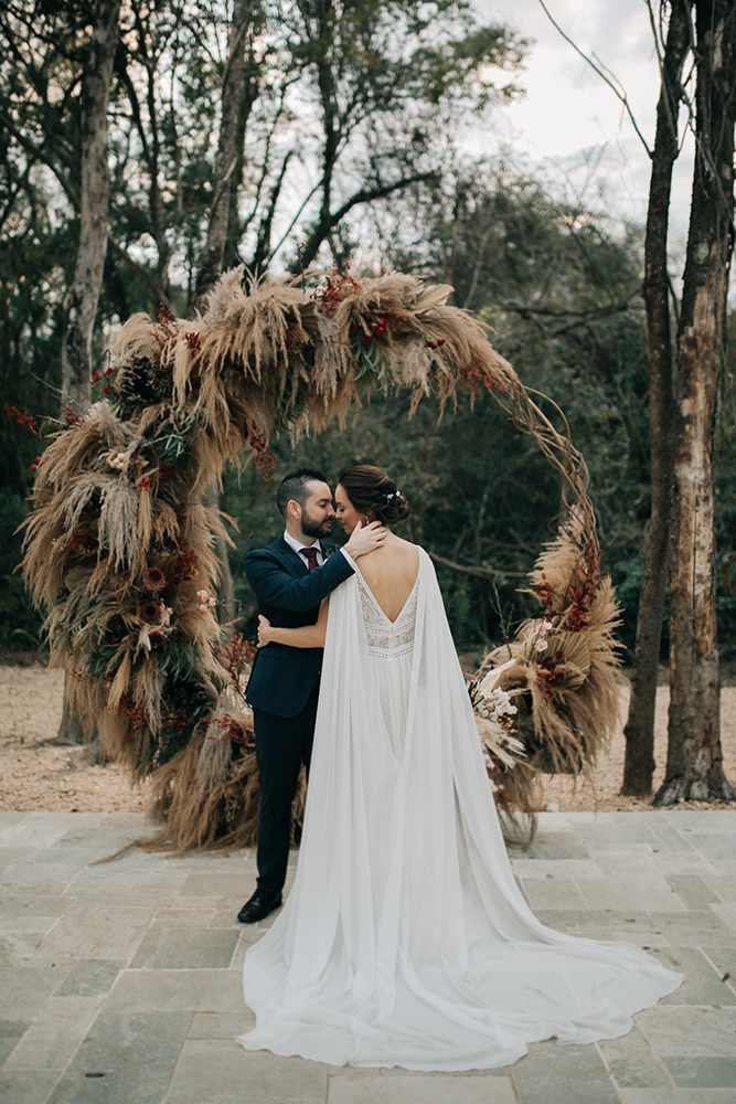 Ana Cláudia e Gustavo | Casamento boho com toque minimalista