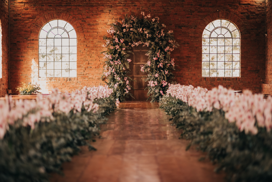 Gabriela e Patrick | Casamento florido na fazenda, por Flor Brasileira