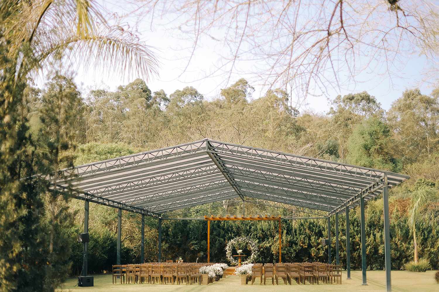 Isabelle e Mauro | Leve e especial: casamento na Fazenda Dona Inês