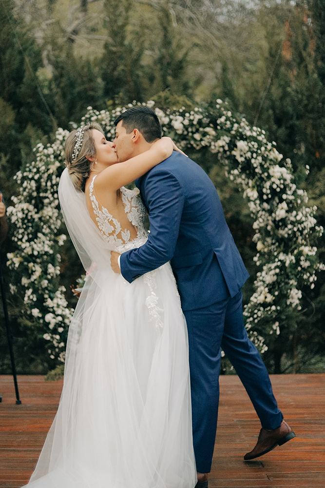 Isabelle e Mauro | Leve e especial: casamento na Fazenda Dona Inês