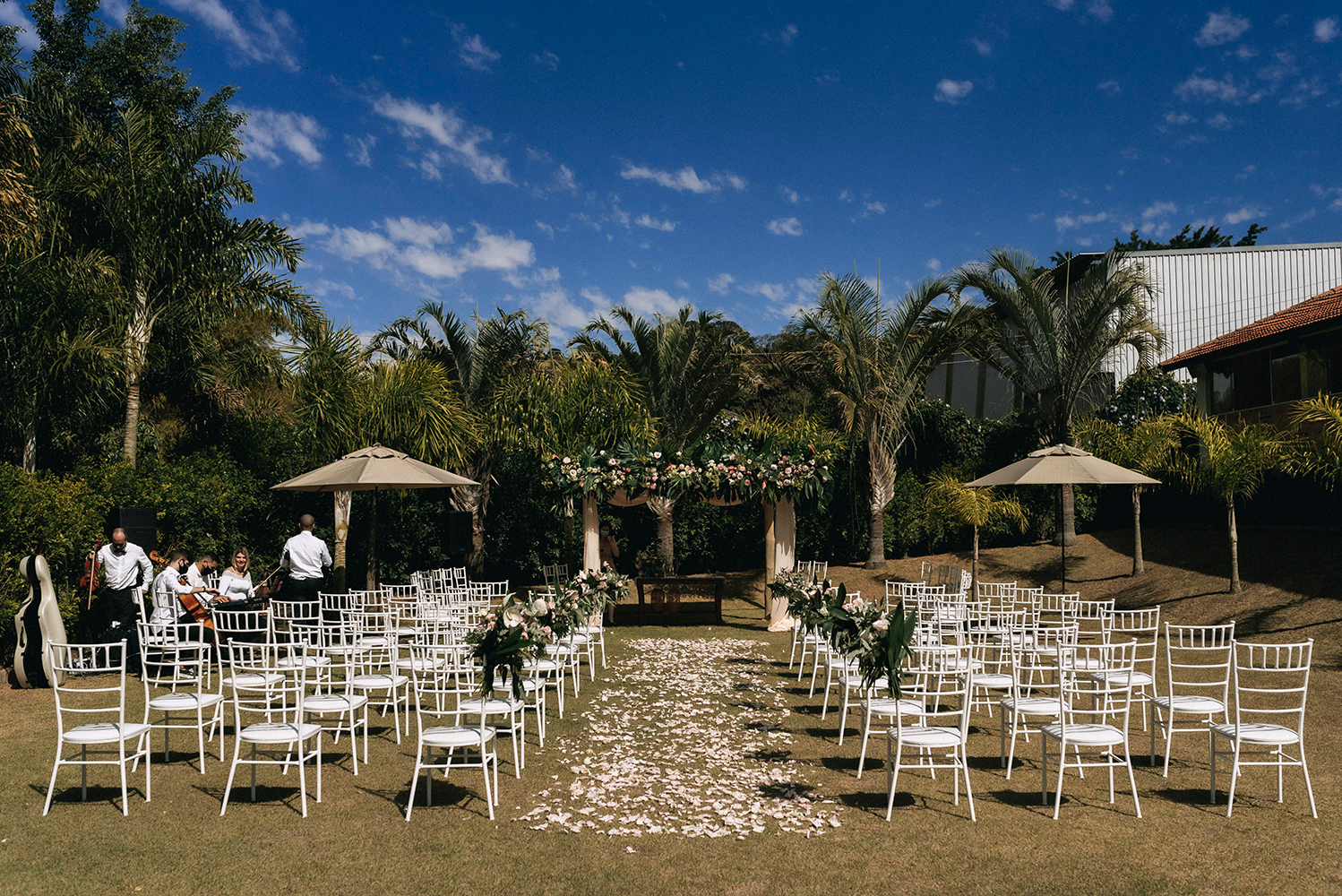 Perrine e Lucas | Casamento no Vilabella Eventos: Brasil + França