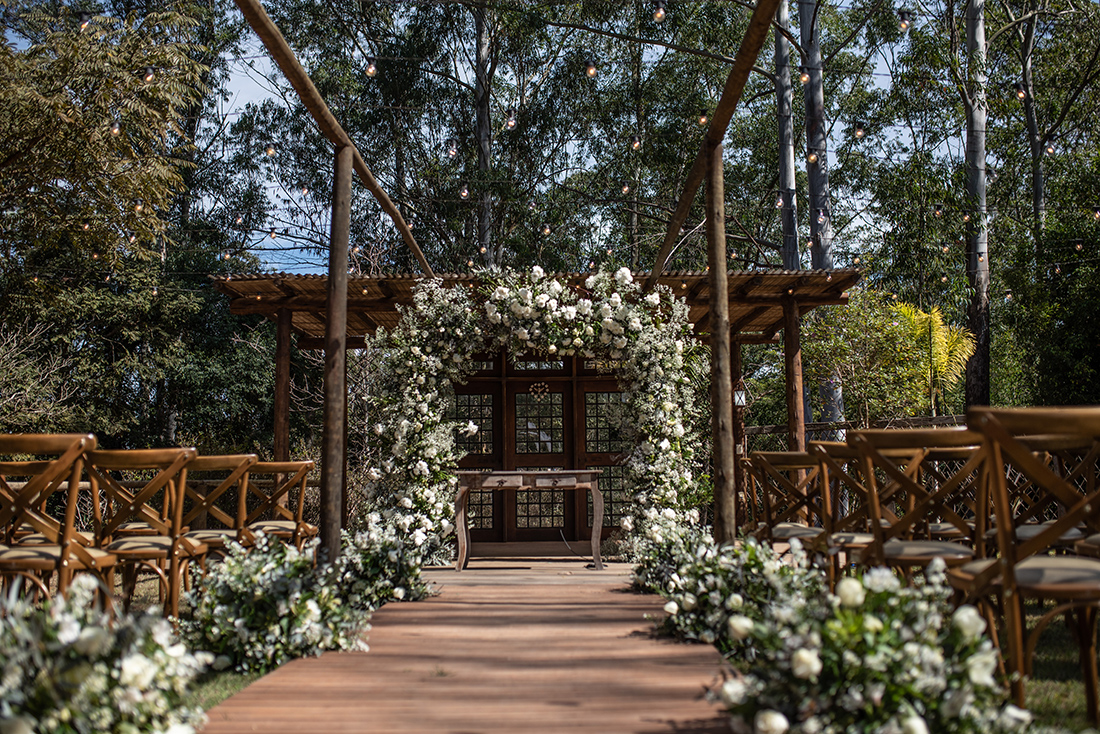 Lindo Casamento na Vila dos Eucaliptos