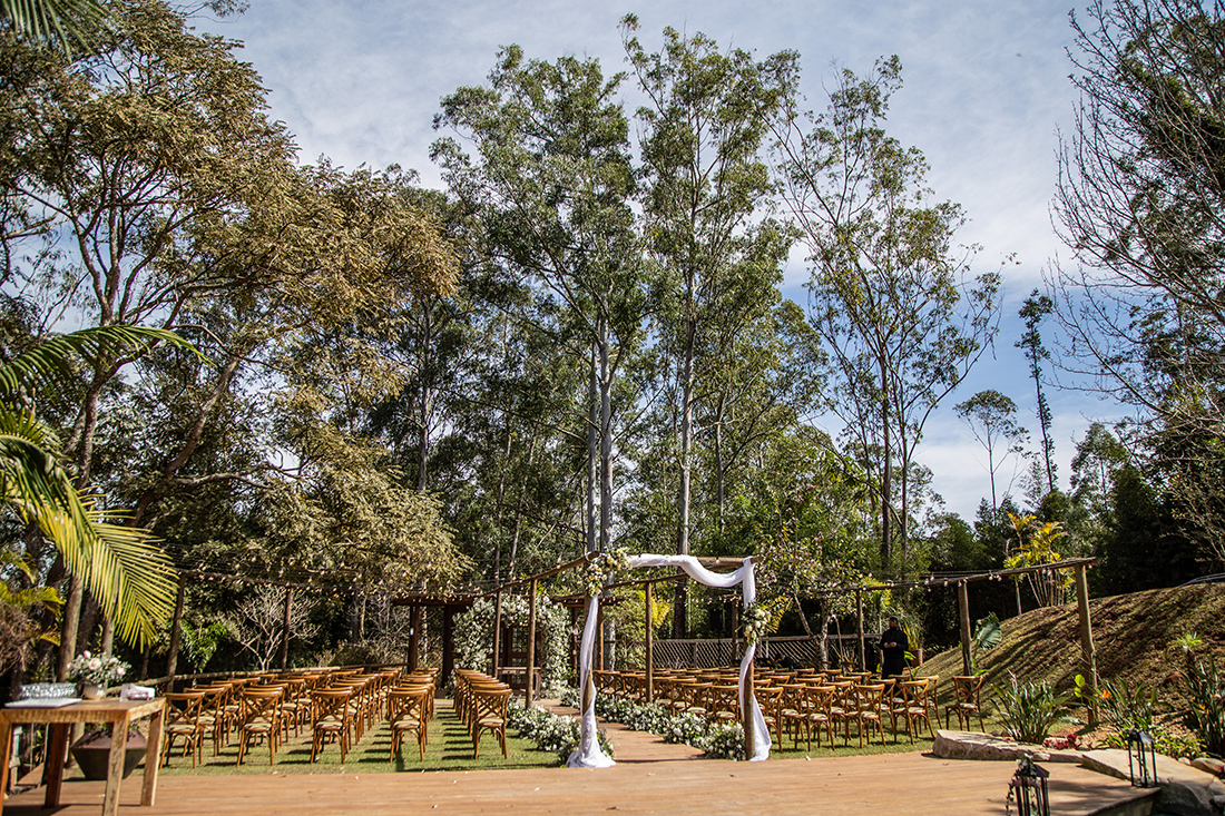 Lindo Casamento na Vila dos Eucaliptos