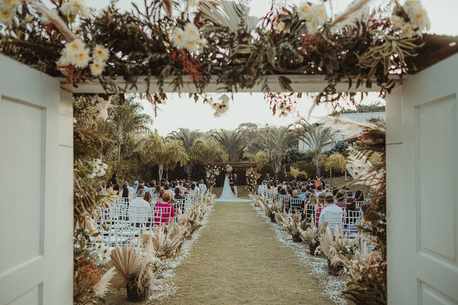 Darfiny e Lucas | Casamento romântico na Vilabella Eventos