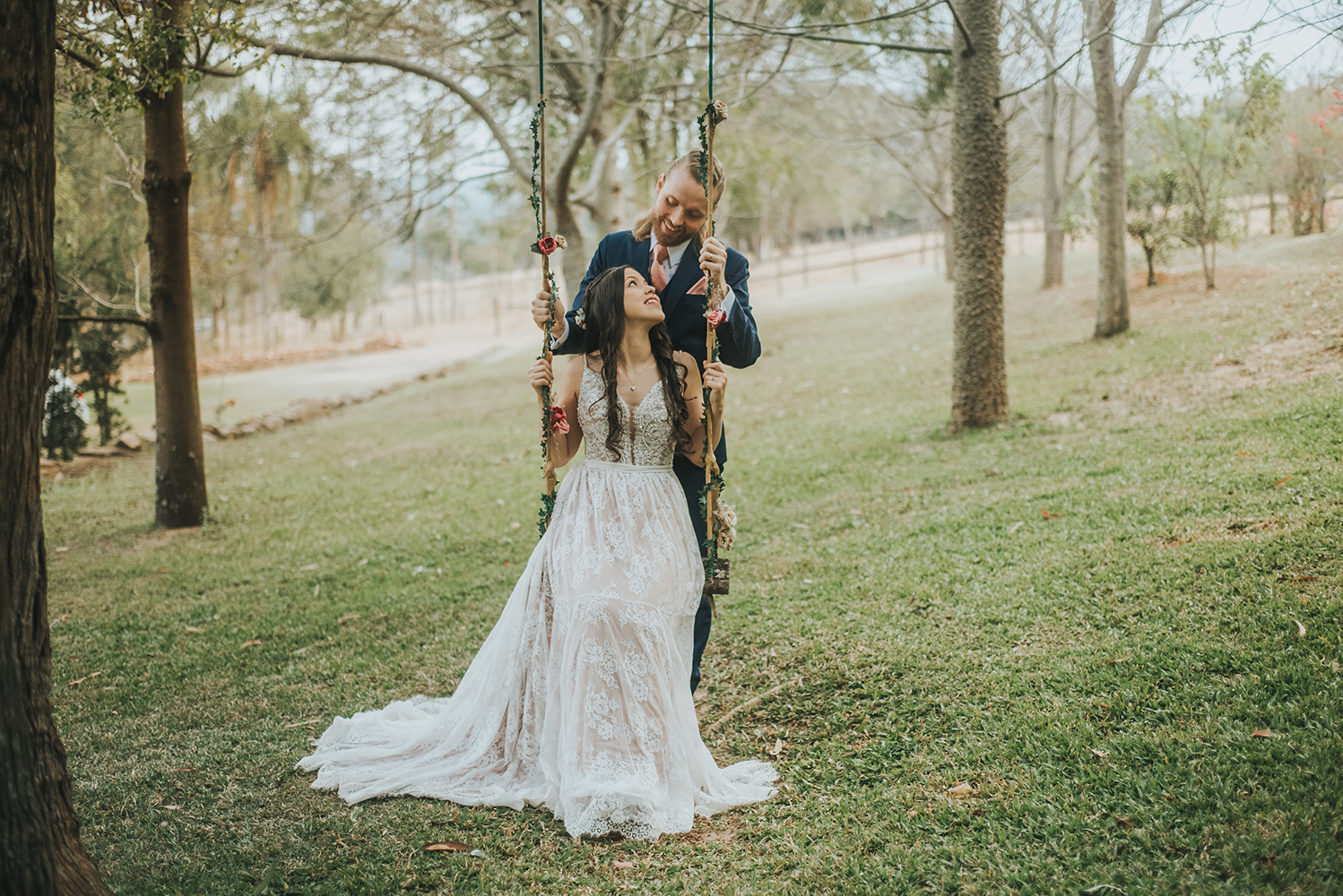 Jéssica e Pedro | Casamento com macramês e personalização, por Carol Guasti