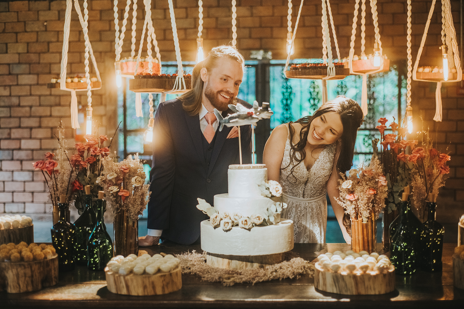 Jéssica e Pedro | Casamento com macramês e personalização, por Carol Guasti