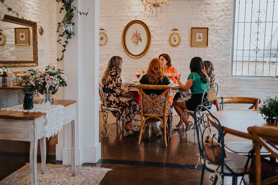 Encontro Noiva Ansiosa na Casinha Quintal - Brunch para Noivas