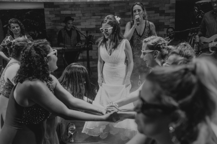 Fernanda e Fabiano | Casamento com festa animada em São Paulo