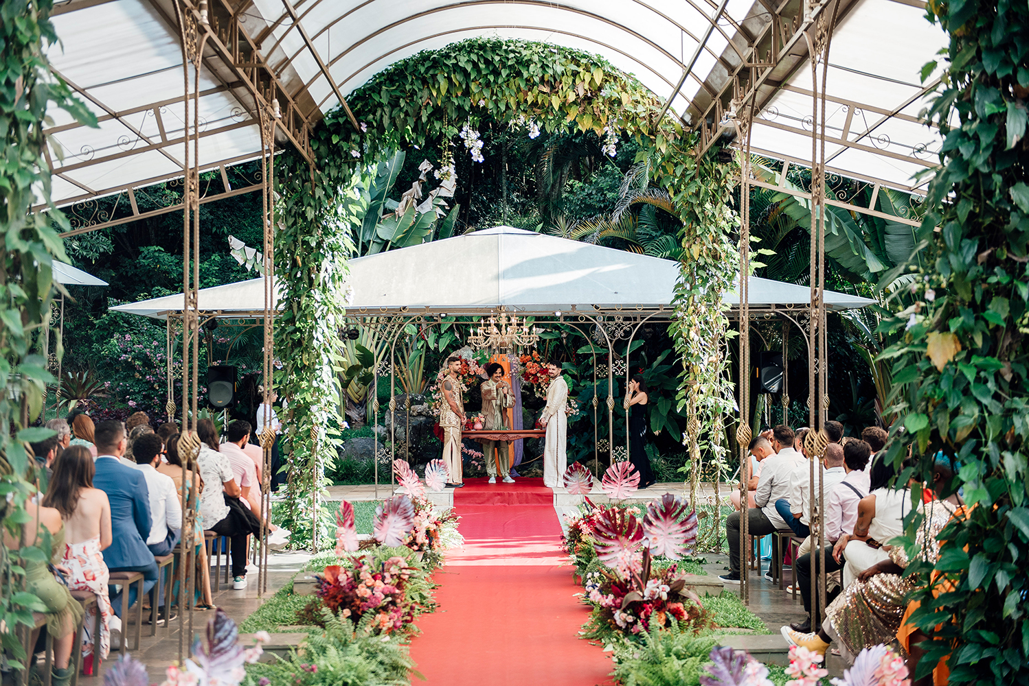 Rodrigo Malafaia e Leandro Buenno | Casamento criativo no Ravena Garden